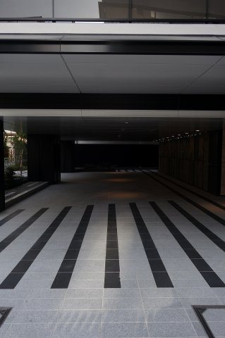 ザ・パークハウス千代田六番町のエントランス