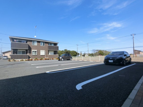 【駐車場】