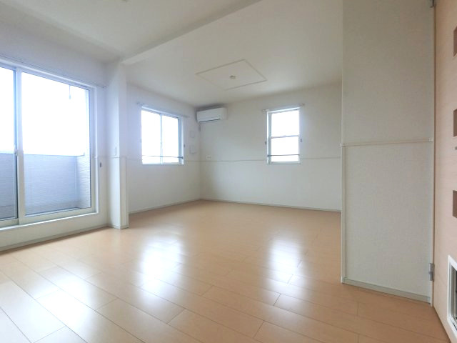 【居間・リビング】