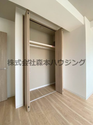 【収納】 | 　RIMONE古川橋 | ※同タイプ別室の写真となります。
　設備内容や内装色調など相違がある場合は実際のお部屋の現状優先となります。
