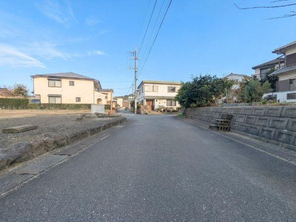 別府市大字鶴見　土地①の前面道路含む現地写真|前面道路写真。