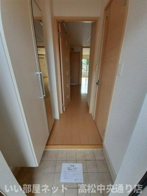 【玄関】 | ルラーシュⅡ