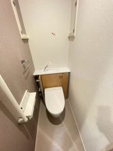 【トイレ】 | ホワイトタウン　A | ※同タイプの写真となります。