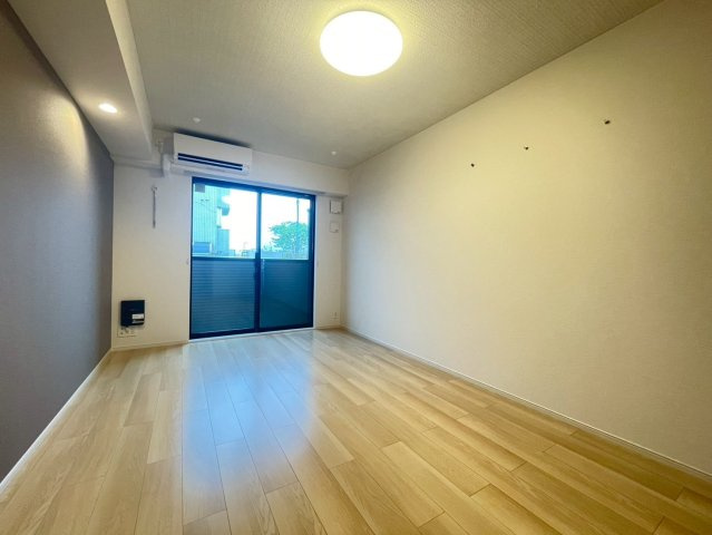 【居間・リビング】 | ホワイトタウン　A | ※同タイプの写真となります。