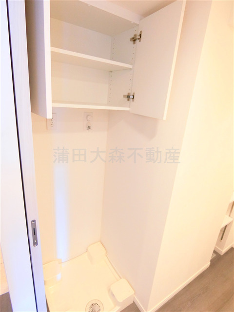 RJRプレシア千鳥の設備|吊戸棚付き洗濯機置き場