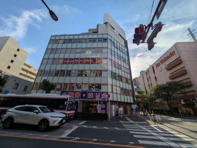 ビジネスセンター山口ビルの外観