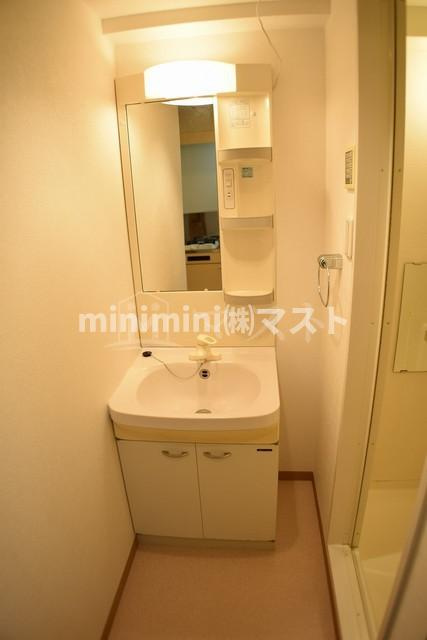 レジデア西本町の洗面所