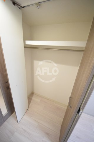 プレサンス堺筋本町センティスの収納|プレサンス堺筋本町センティス　クローゼット