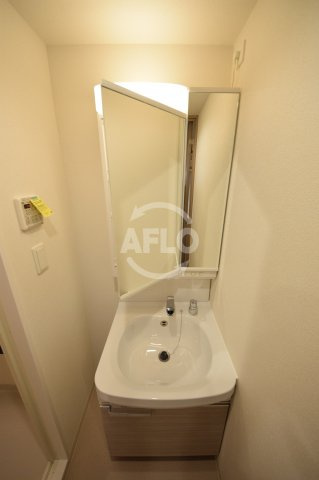プレサンス堺筋本町センティスの独立洗面台|プレサンス堺筋本町センティス　独立洗面台