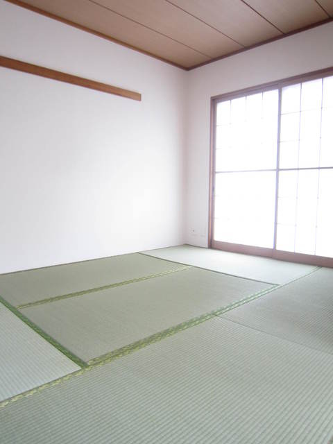 ＳＨ　ＭＡＮＳＩＯＮ本鵠沼の和室