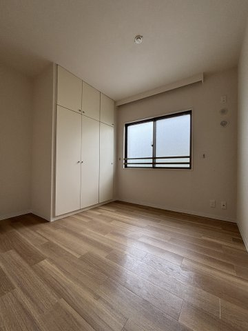ＳＨ　ＭＡＮＳＩＯＮ本鵠沼の洋室