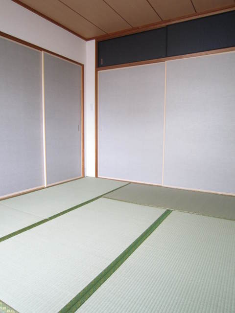ＳＨ　ＭＡＮＳＩＯＮ本鵠沼の和室