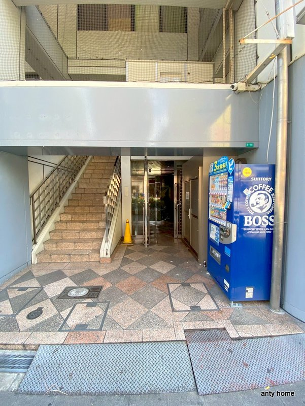 ドエル恵美須　仲介手数料無料のエントランス