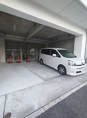 N-CUBE3の駐車場