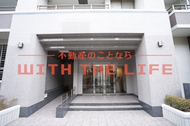 アルフィーネ久留米中央町【キャッシュバック対象物件】のエントランス|落ち着いたエントランスです