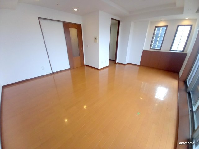 ユニティ北川口　仲介手数料無料の居間・リビング