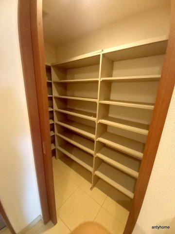 ユニティ北川口　仲介手数料無料の収納