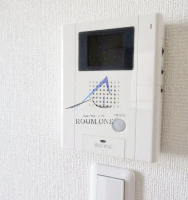 スカイビルのセキュリティ|モニター付きインターホンです。
