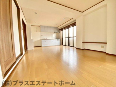 【居間・リビング】 | KOBEニューコーワビル
