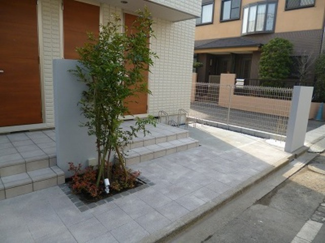 ソレイユ桜丘のエントランス|敷地内駐輪場