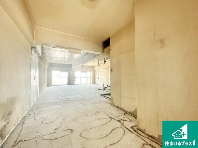 ファミール堺パートⅡの洋室|５．６帖の洋室となる箇所です【現地写真】