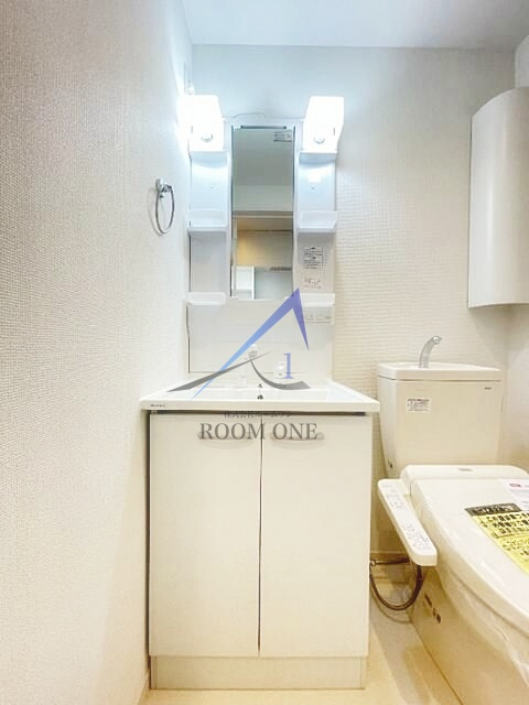クラヴィエ上町の洗面所|独立洗面台です。