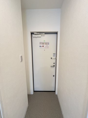 【玄関】 | Raffine　SAKAI 