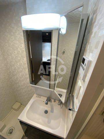 La Douceur西天満（ラドゥセール西天満）の独立洗面台|S-RESIDENCE西天満Grand Jour　独立洗面化粧台