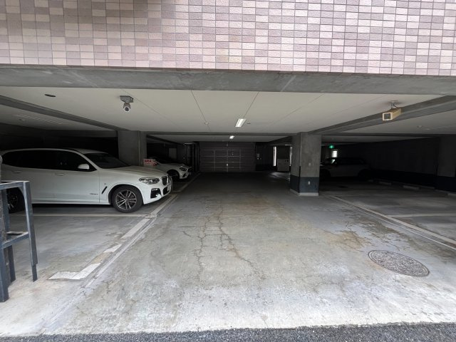 芦屋西山アーバンライフの駐車場