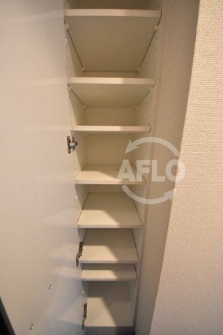 プレサンス梅田EASTの玄関|プレサンス梅田EAST　シューズボックス