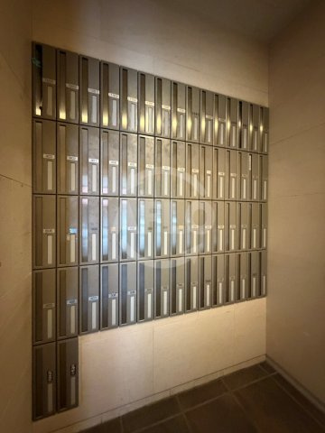 プレサンス梅田EASTの内装|プレサンス梅田EAST　メールボックス