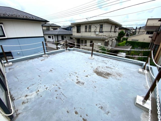 【バルコニー】 | 旭ヶ丘5丁目店舗付き戸建 | ルーフバルコニー