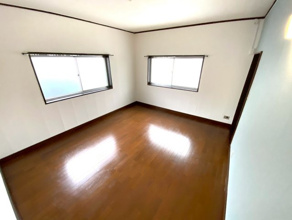 【洋室】 | 旭ヶ丘5丁目店舗付き戸建 | 洋室2☆