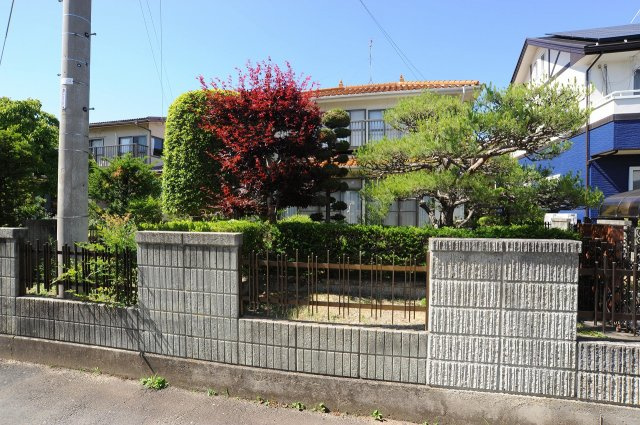 若里4丁目　中古住宅の庭