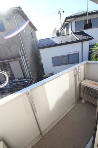 クレールコート井土ヶ谷のバルコニー