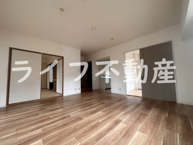 イーストマンションの内装