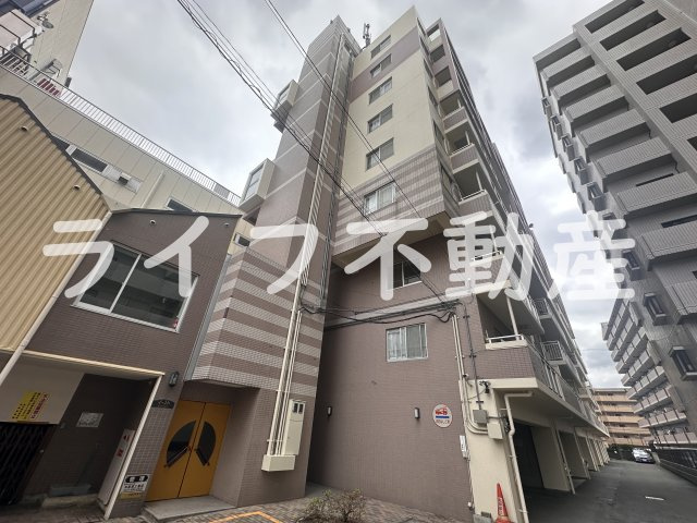 イーストマンションの外観