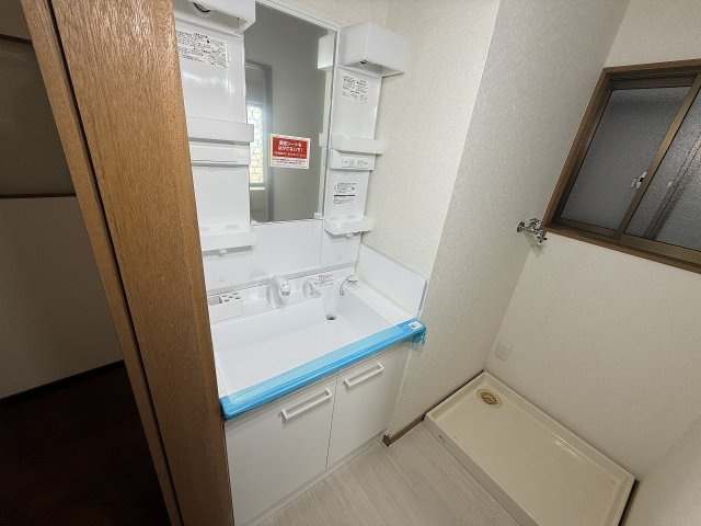 広陵町三吉戸建の洗面所
