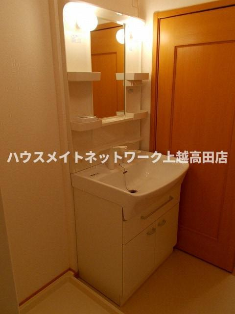 ブランシェスの洗面所|洗髪洗面化粧台