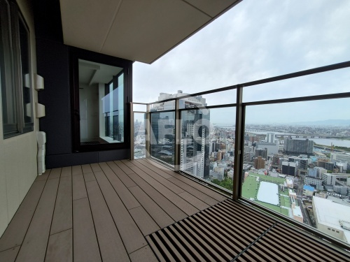 グラングリーン大阪THE NORTH RESIDENCE　扇町小学校のバルコニー|グラングリーン大阪THE NORTH RESIDENCE　バルコニー
