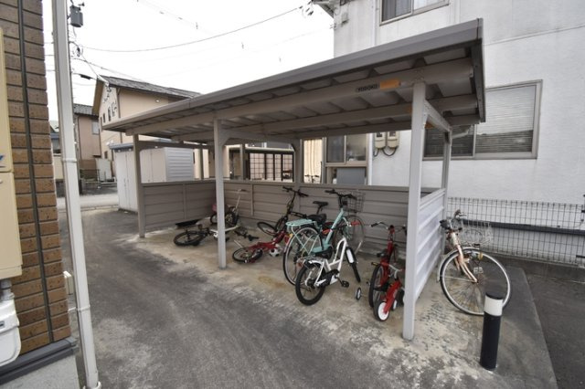 グランモア町村　A棟