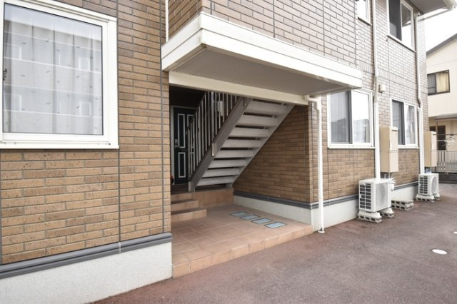 グランモア町村　A棟のエントランス