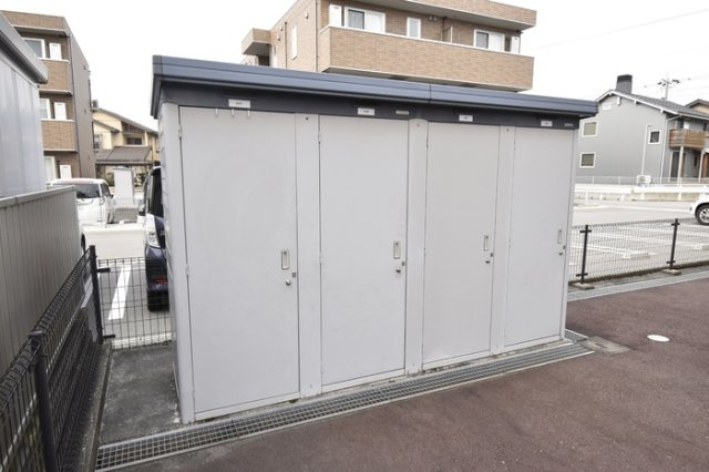 グランモア町村　A棟