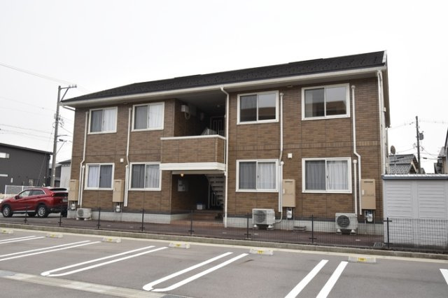 グランモア町村　A棟