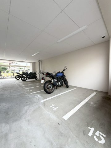 Mv.ms大阪新加美の駐車場
