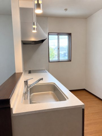 恩田2丁目一戸建て住宅のキッチン|※家具類除去加工画像です