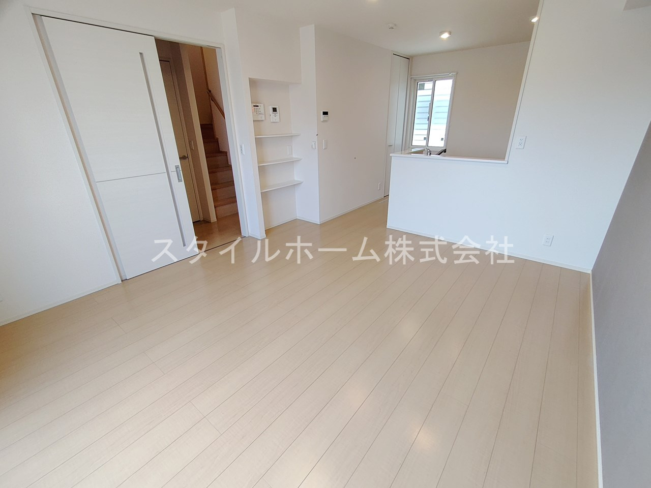 ＯＩＳＴの居間・リビング|別部屋です。