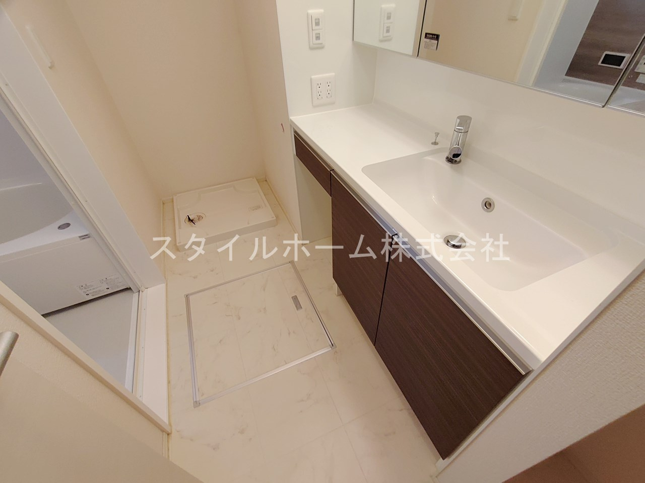 ＯＩＳＴの浴室|別部屋です。