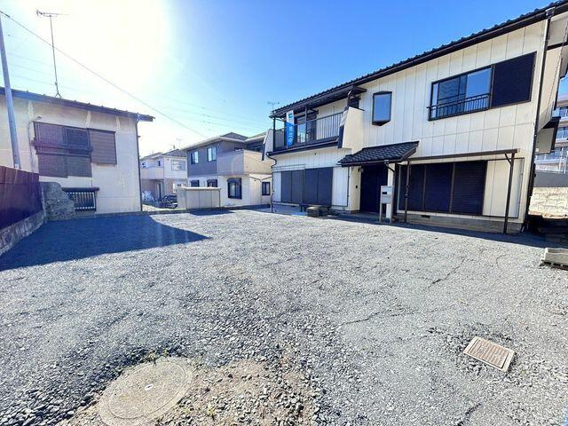 宇都宮市大和１丁目　5ＬＤＫ　中古住宅の前面道路含む現地写真