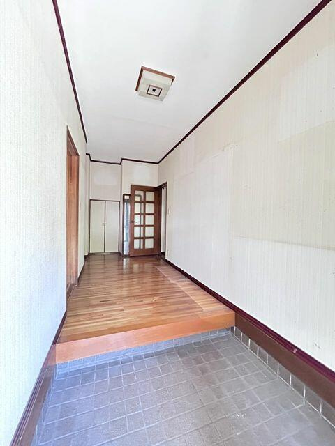 宇都宮市大和１丁目　5ＬＤＫ　中古住宅の玄関